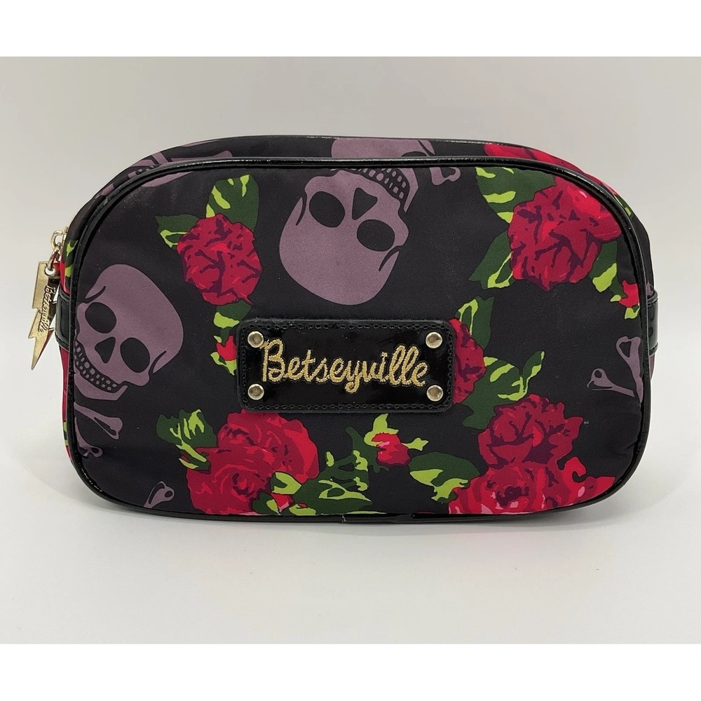 Betseyville Betsey Johnson Skull Roses Cosmetic Makeup Bag Travel Pouch Y2K